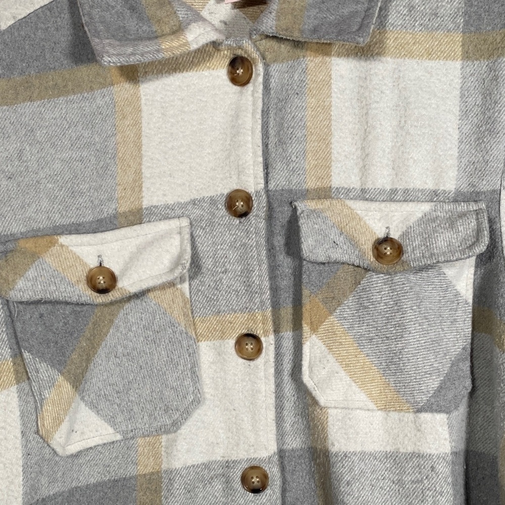 Emma’s Expressions Women’s Small Plaid Shacket Button Front Jacket - Picture 5 of 8